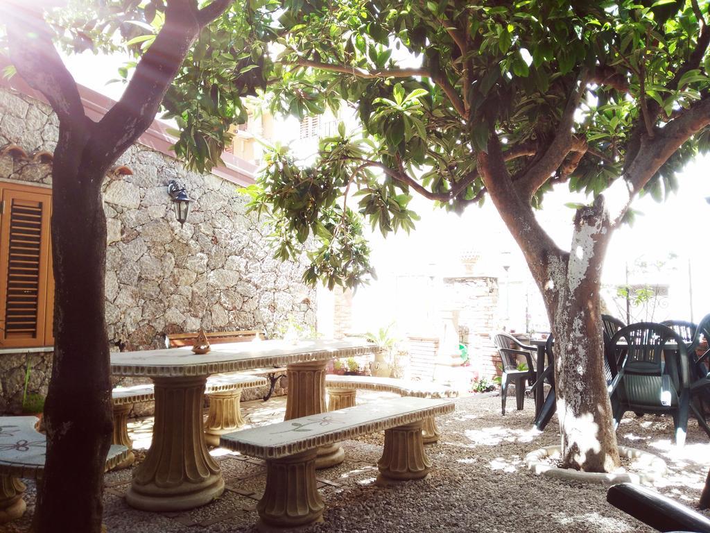 Giardino Del Sole Apartment Taormina Luaran gambar